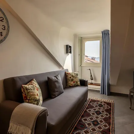 Apartment Inquadro